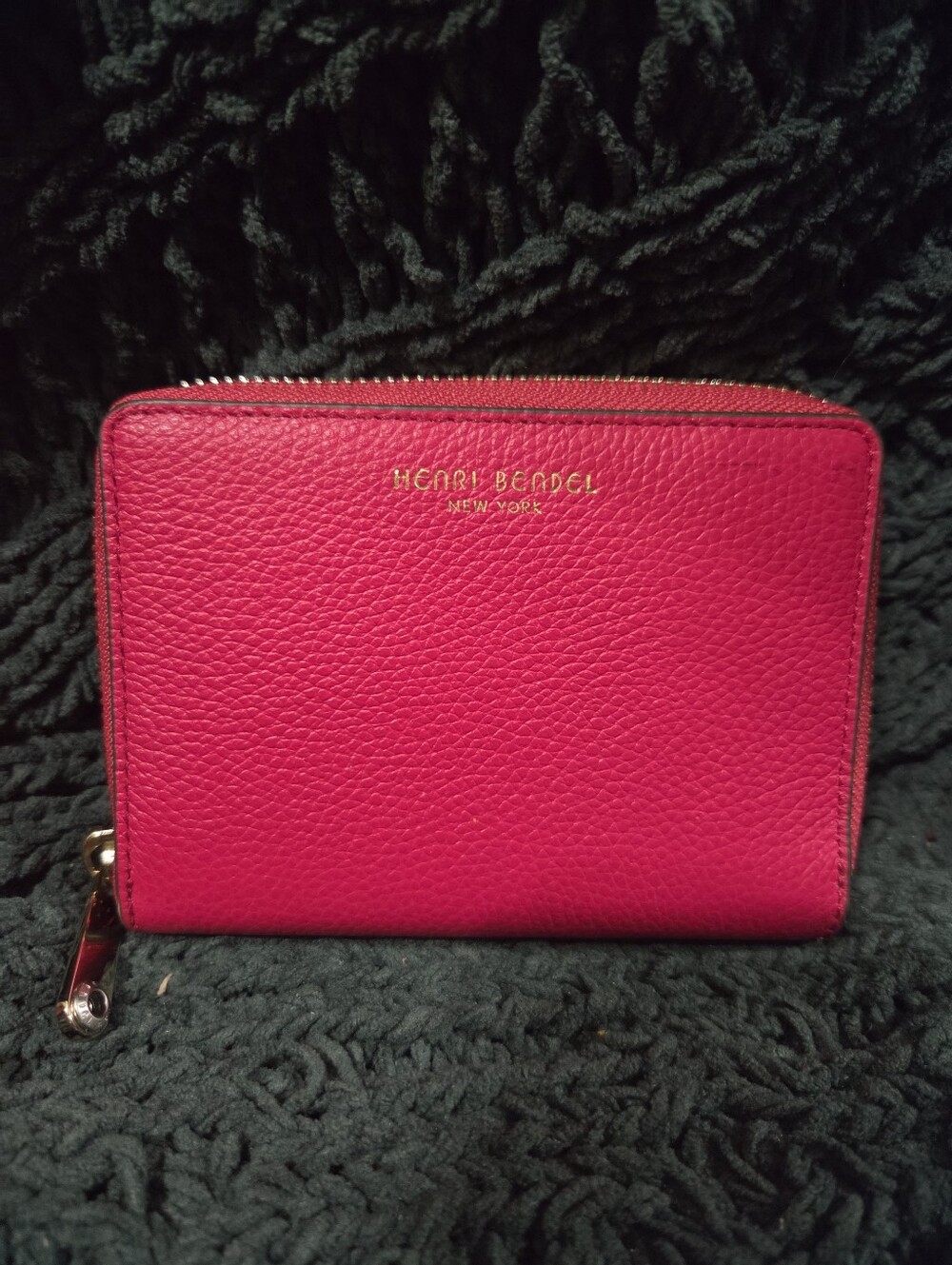 Henri Bendel W57th Medium Zip Wallet NWT